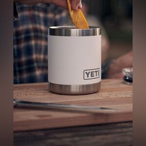 Yeti 10 oz (295 ml) White Rambler Lowball Cup